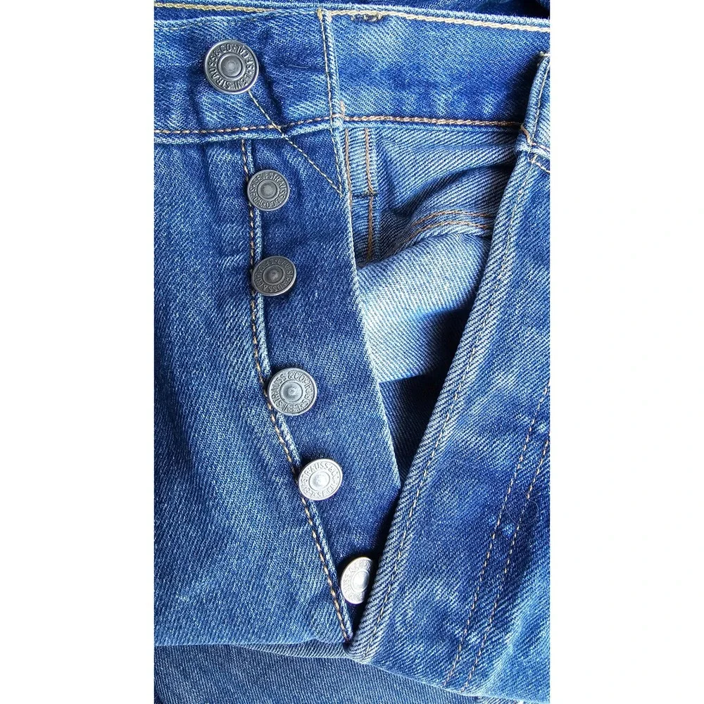 LEVI'S 501 Button Fly Jeans Men's 40x32 Medium Wash Straight Leg Denim Classic‎